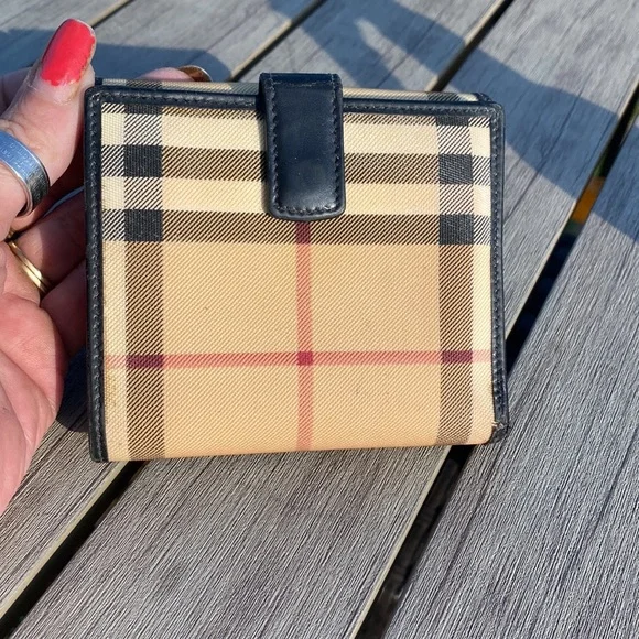 Burberry Nova Check PVC/Leather🔥Bifold+Front SNAP🔥8slot+Bill🔥4x4”Made🇮🇹VGUC